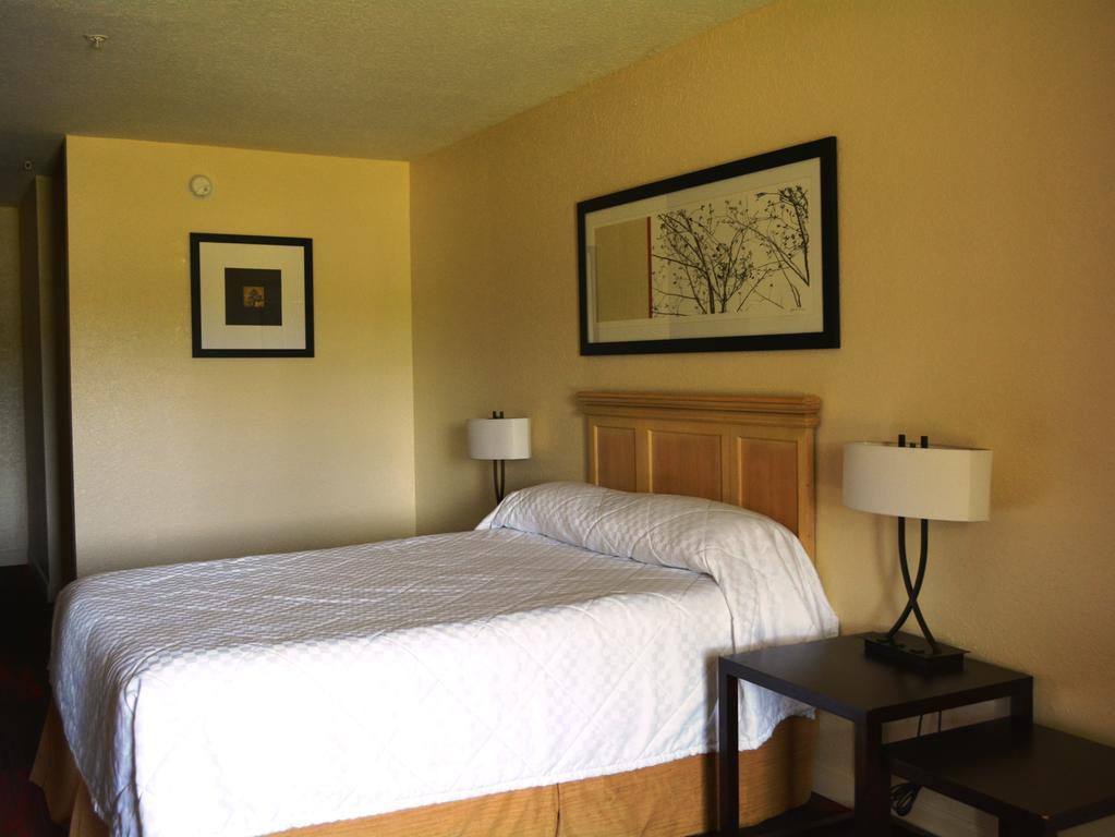 Crystal Cove Riverfront Resort Palatka Room photo