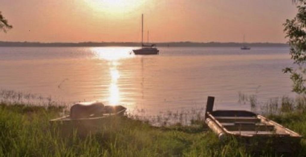 Crystal Cove Riverfront Resort Palatka Exterior photo